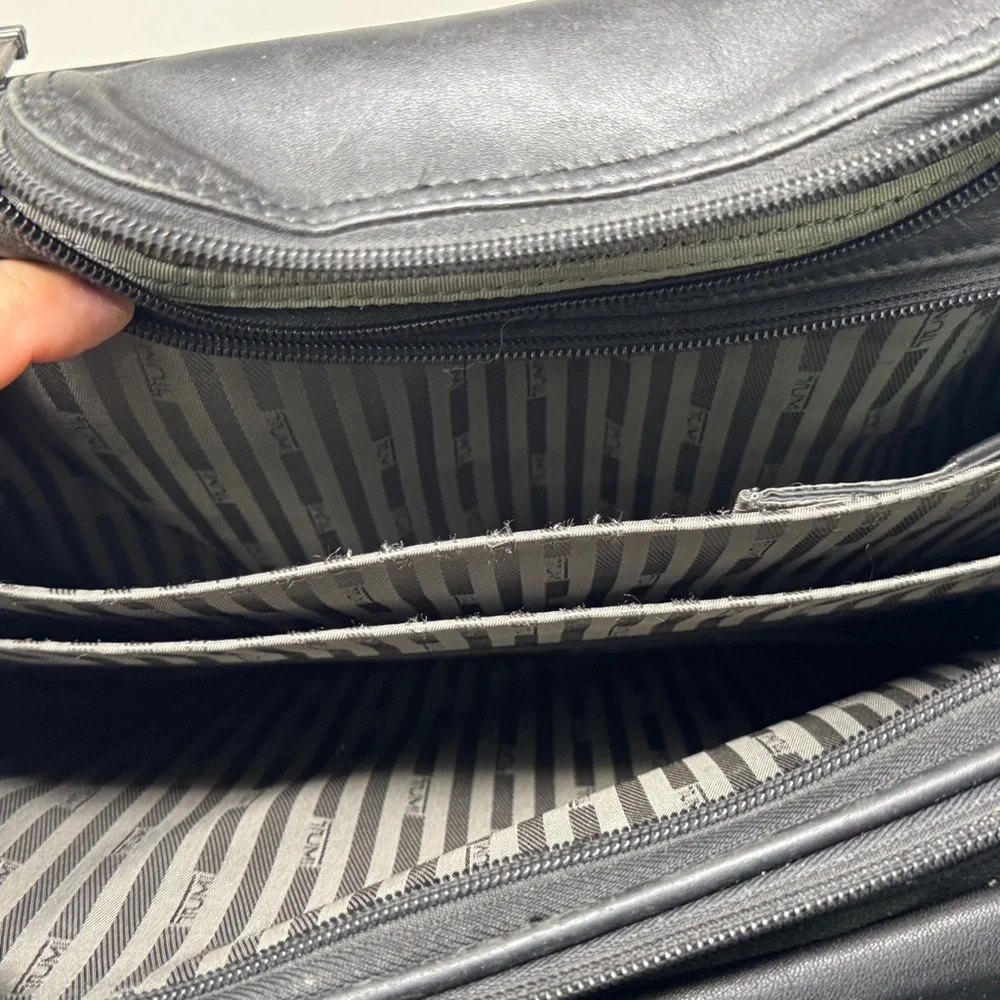 Tumi Leather 2-Wheeler Expandable Leather Laptop Briefcase #96003D4 Black